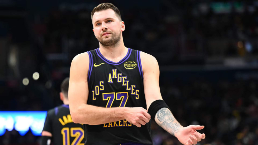 Luka Doncic regresa a los Angeles
