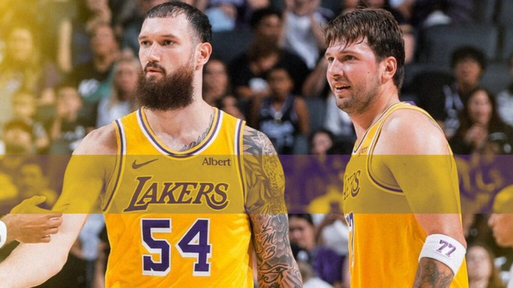 lakers gana en el debut de la pretemporada