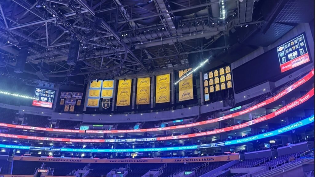 Lakers-Kings: Kessler afuera, Reaves debuta 1 Lakers-Kings